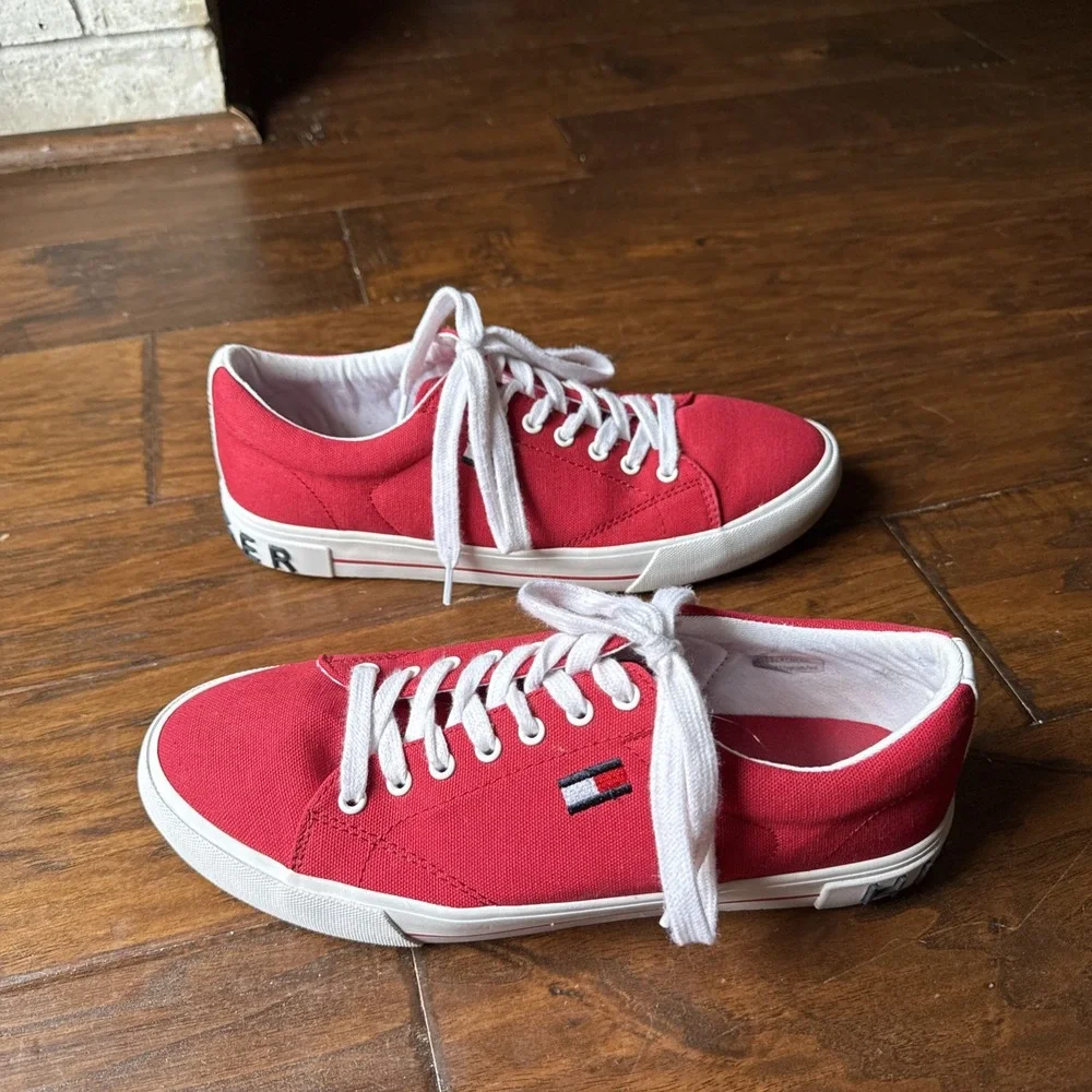 TOMMY HILFIGER FLINT Sneakers WOMEN'S 10 M RED Canvas Hipster Preppy Shoes EUC